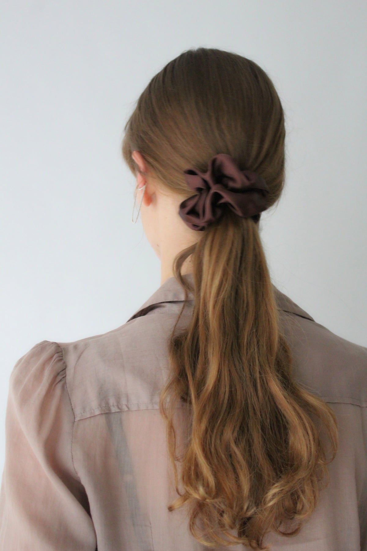 GOOD Silk Scrunchie brown