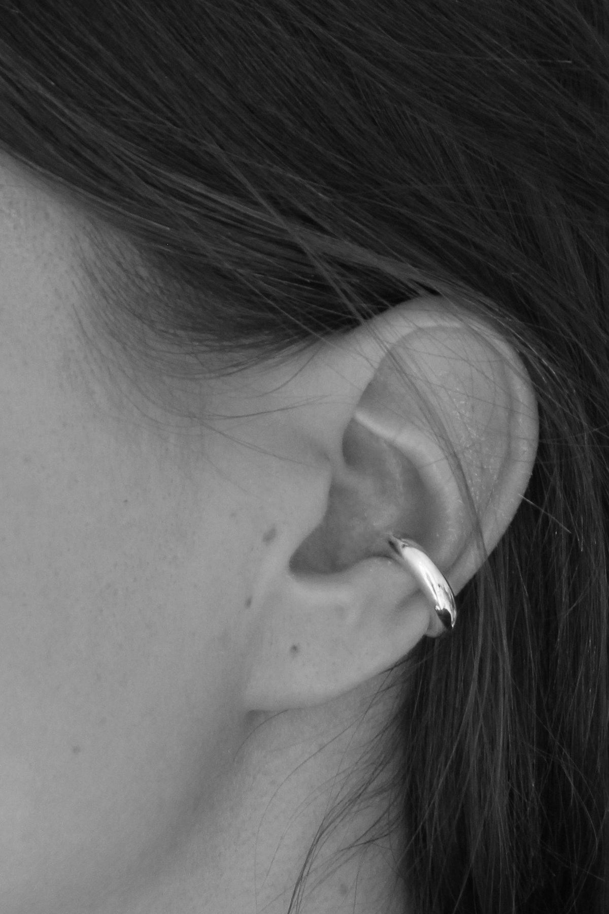 SASKIA DIEZ - BOLD EARCUFF SILVER - The Good Store Berlin