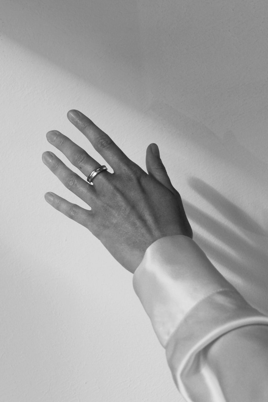 KIKI DIETERLE Big Simple Ring Square Wire silver - The Good Store Berlin