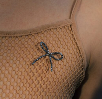 Saskia Diez Sparkling Bow Brooch