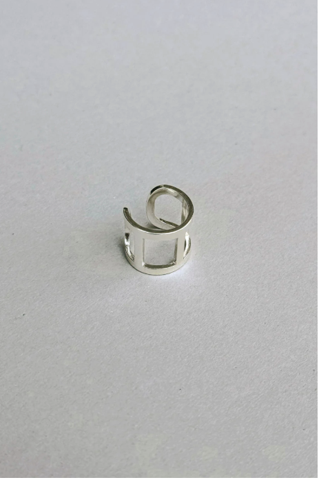 Saskia Diez Blank Earcuff
