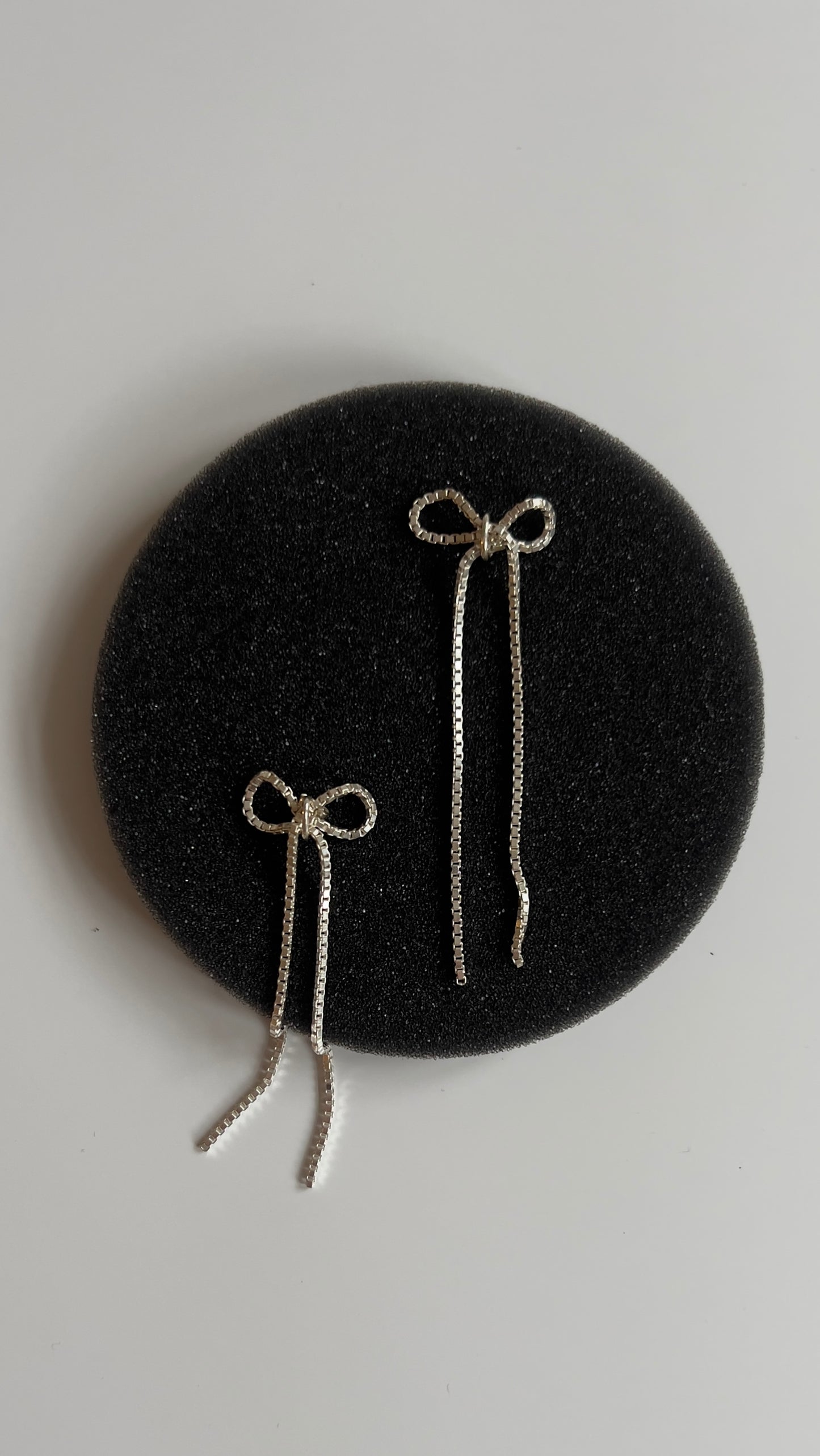 Saskia Diez Bow Earring silver