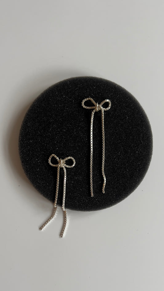 Saskia Diez Bow Earring silver