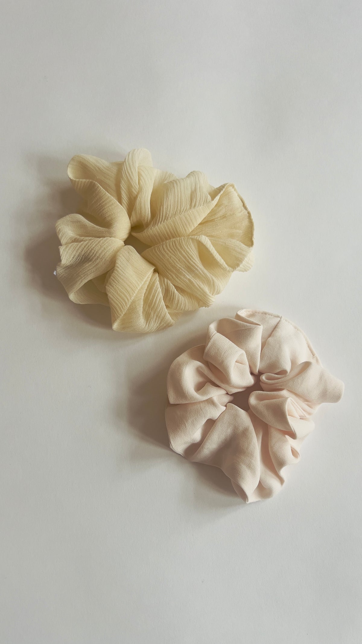 GOOD Silk Scrunchie cream - Raw Silk