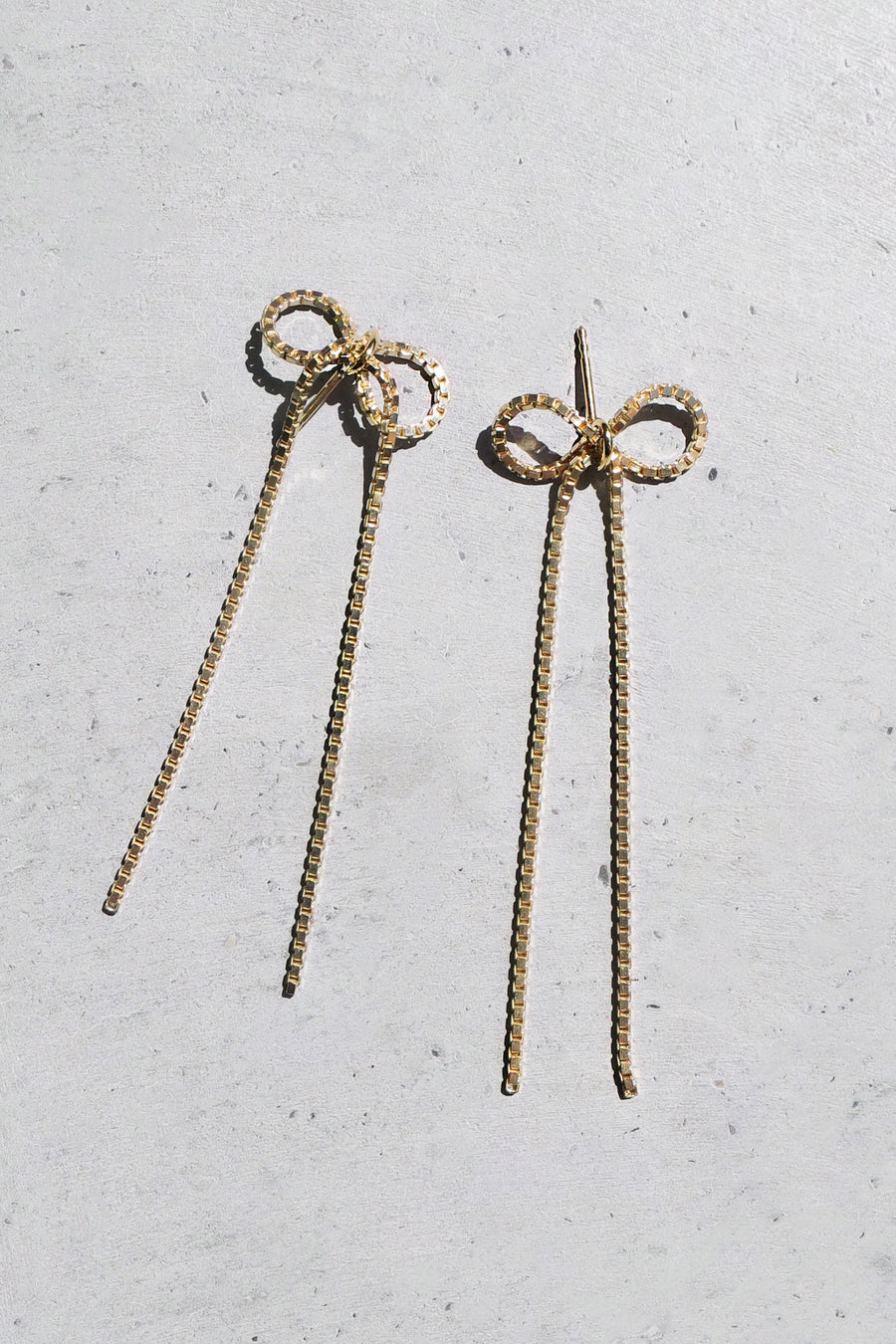 Saskia Diez Bow Earring gold