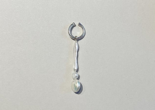 SASKIA DIEZ - PEARL MOON EARCUFF