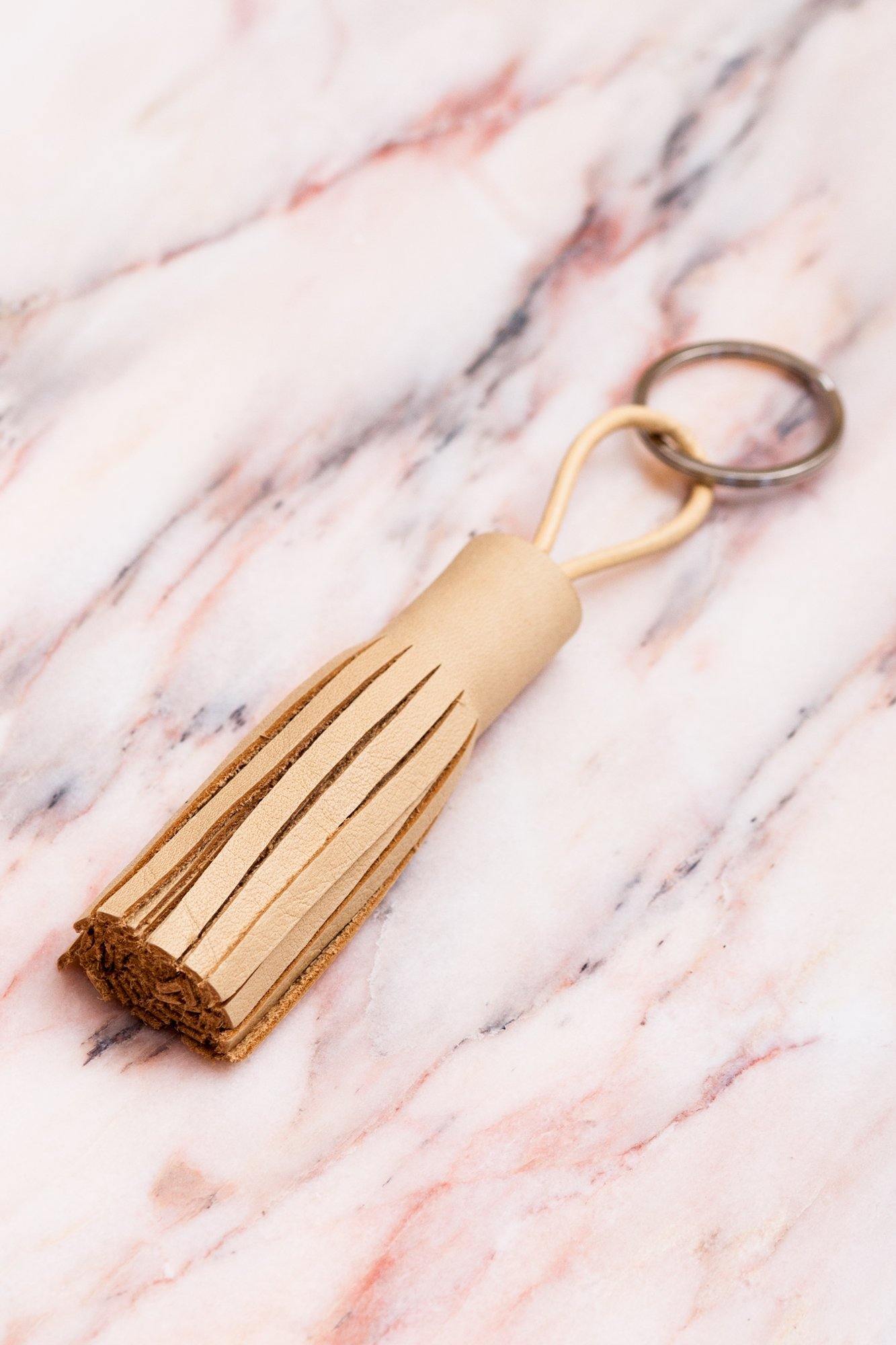 Coppius Leather Key Chain Tassle Beige - The Good Store Berlin