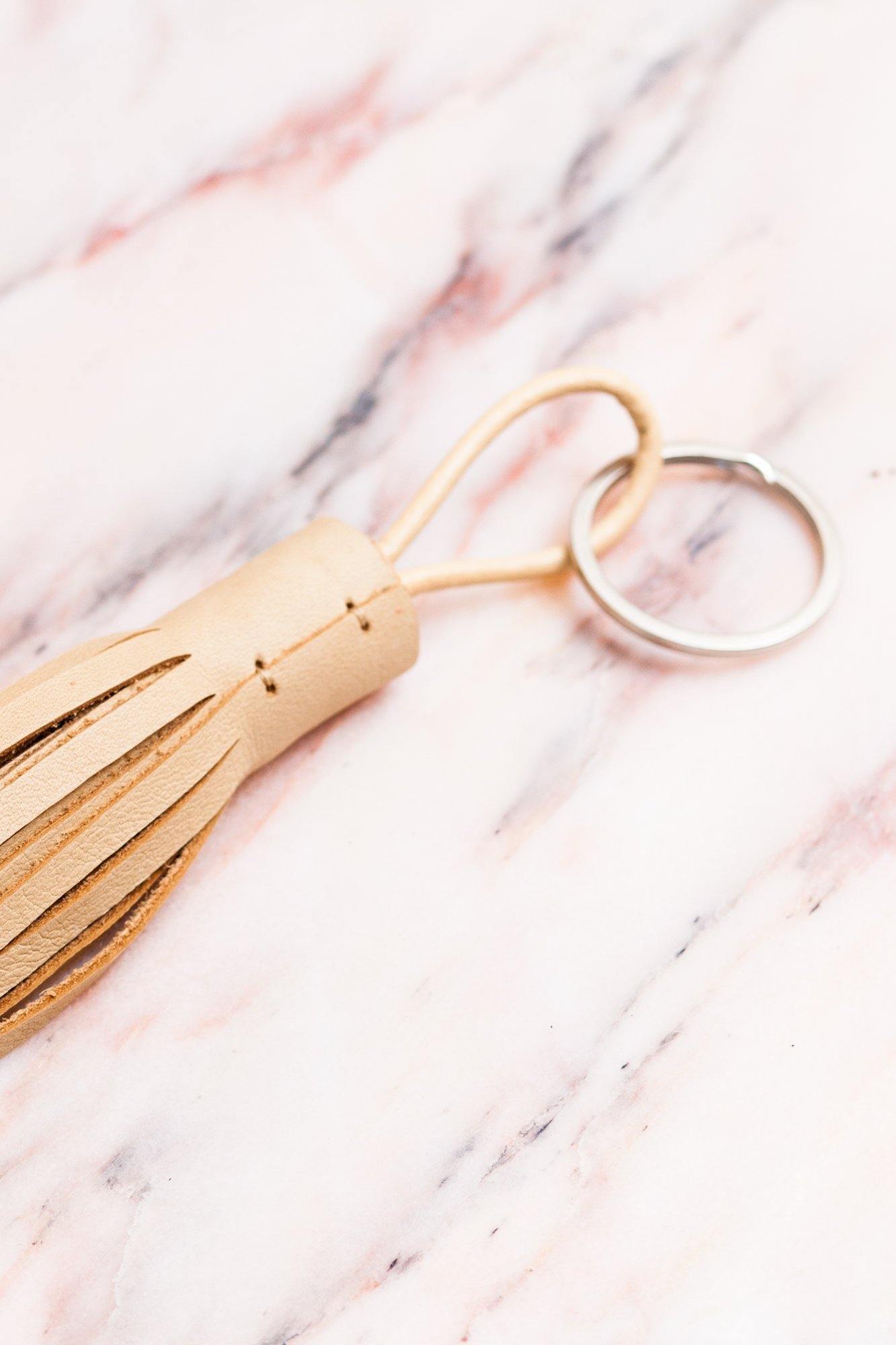 Coppius Leather Key Chain Tassle Beige - The Good Store Berlin