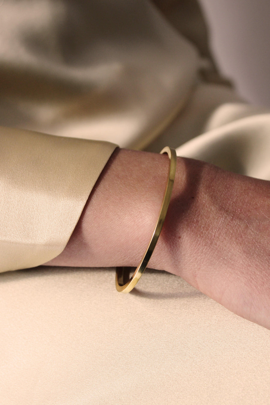 KIKI DIETERLE Simple Bangle Square Wire - The Good Store Berlin