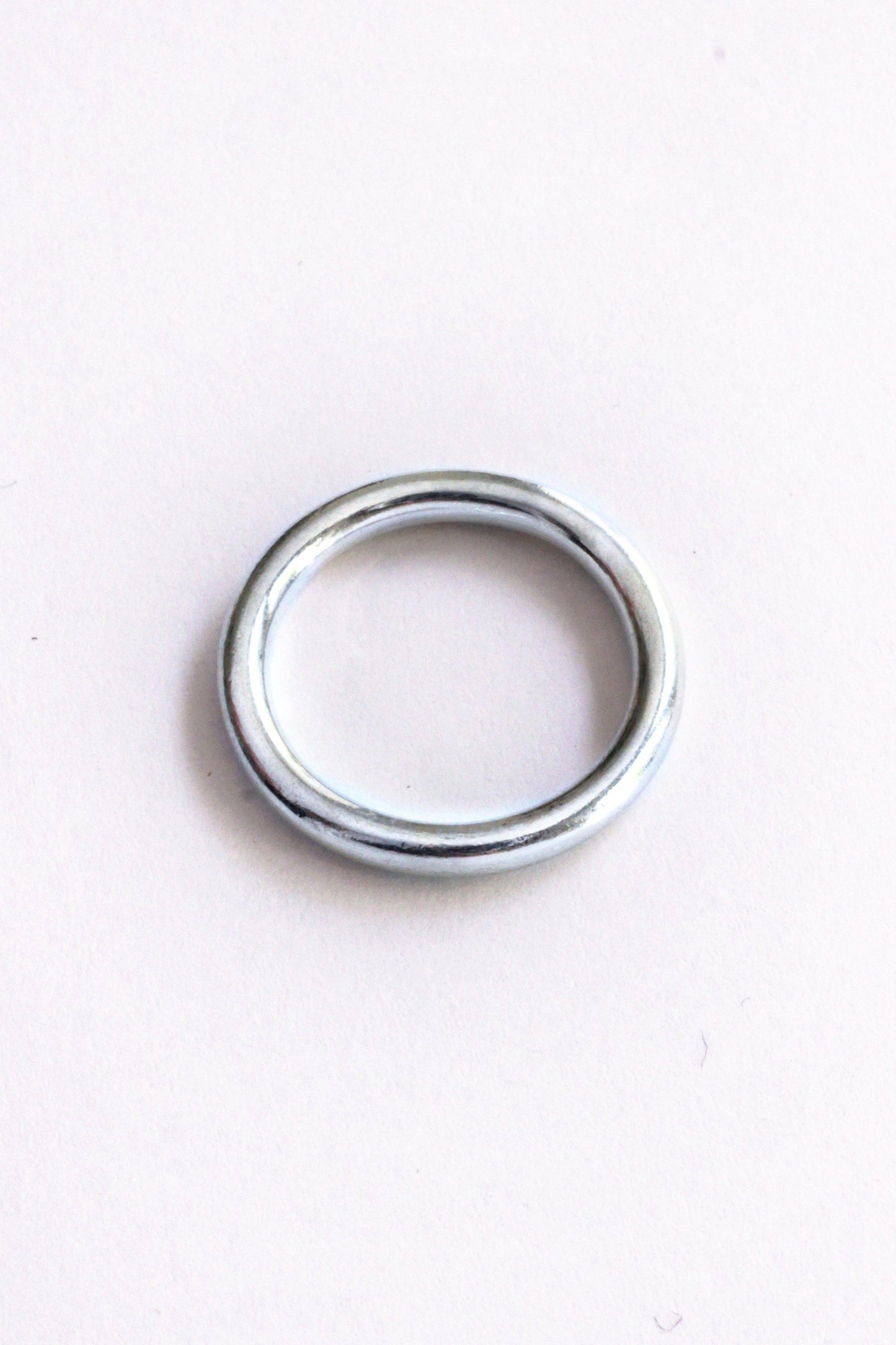 KIKI DIETERLE Big Round Wire Simple Ring - The Good Store Berlin